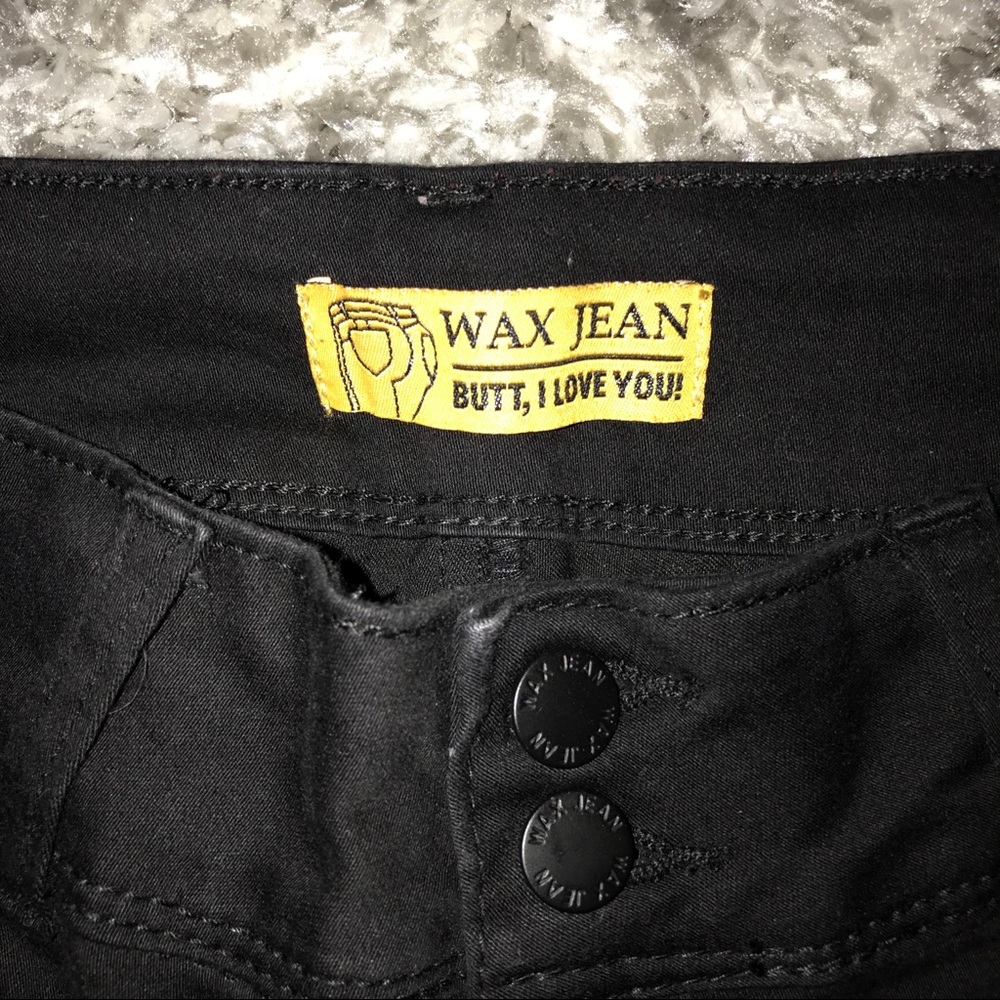 Bermuda Black “Butt jean” Shorts